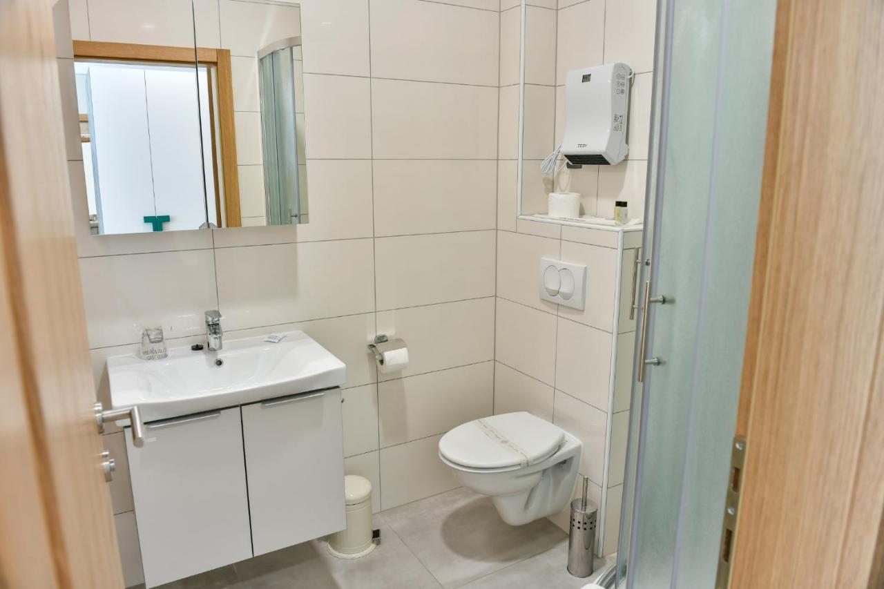 Hostel Green Donji Kraljevoc Eksteriør bilde