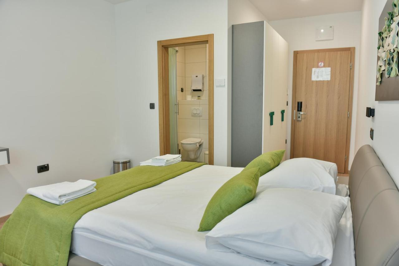 Hostel Green Donji Kraljevoc Eksteriør bilde